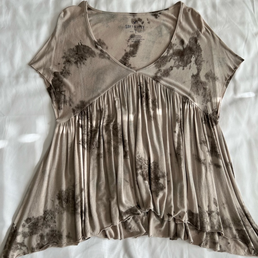American eagle babydoll v-neck top
